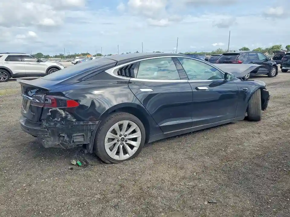 5YJSA1E23JF248719 2018 TESLA MODEL 3-2