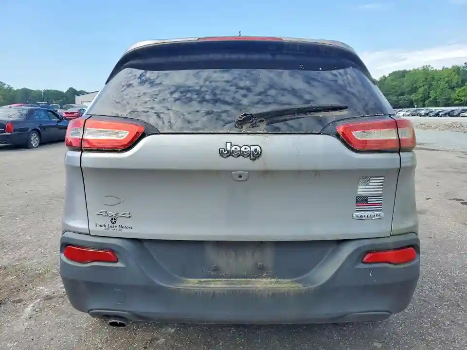 1C4PJMCB1HW583509 2017 JEEP GRAND CHEROKEE-5