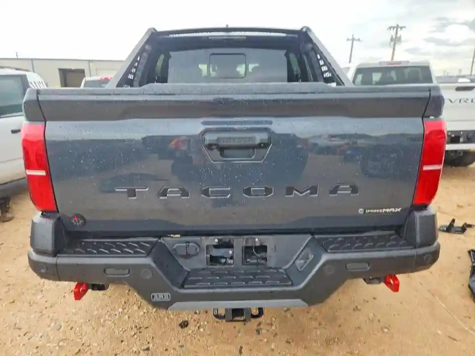 3TYLC5LN6ST043657 2025 TOYOTA TACOMA TRA-5