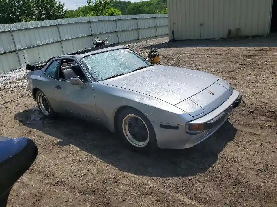 WP0AA0940DN453471 1983 PORSCHE 944-3