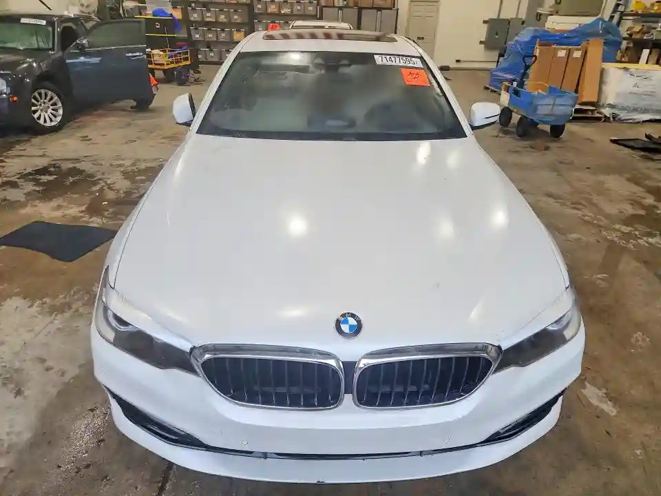 WBAJR3C0XLWW55062 2020 BMW 5 SERIES-4
