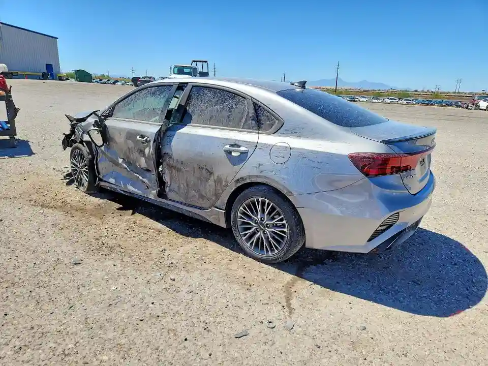 3KPF54AD7RE782838 2024 KIA FORTE-1