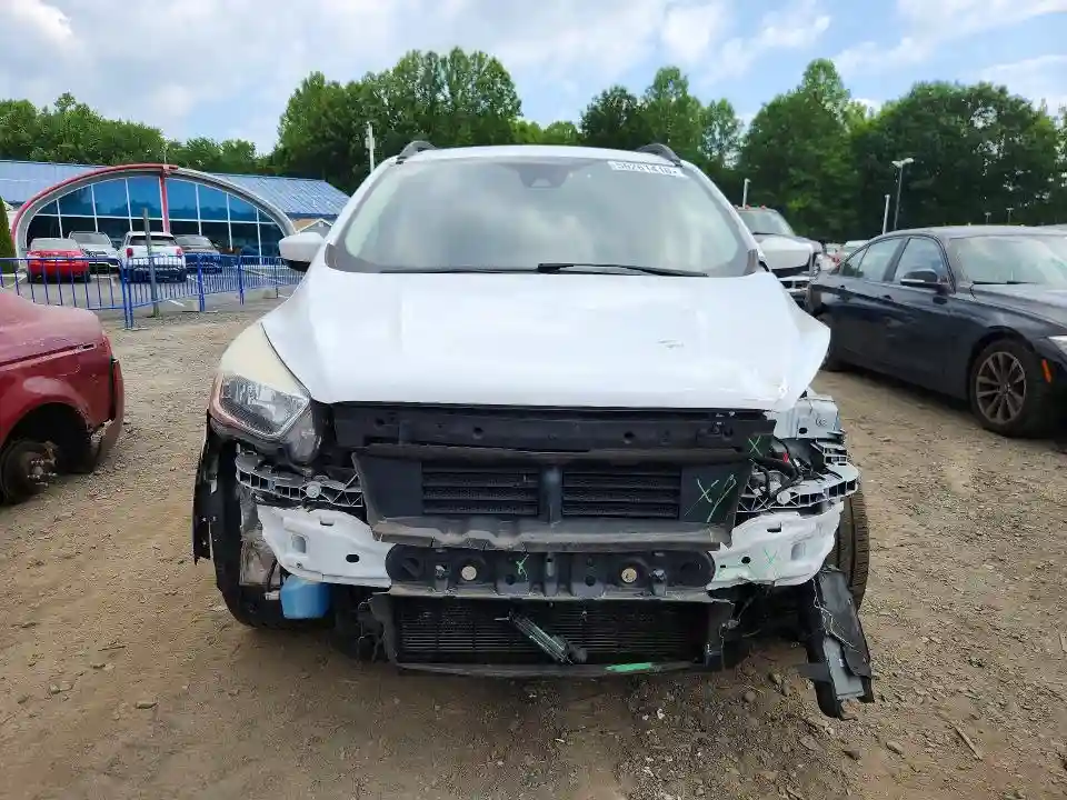 1FMCU0GD4JUB84987 2018 FORD ESCAPE-4