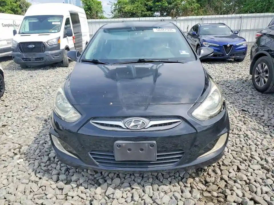 KMHCU5AE9DU119846 2013 HYUNDAI ACCENT-4