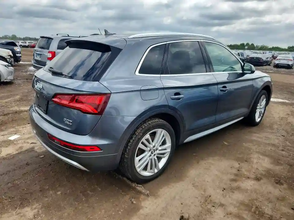 WA1BNAFY9J2142036 2018 AUDI Q5-2