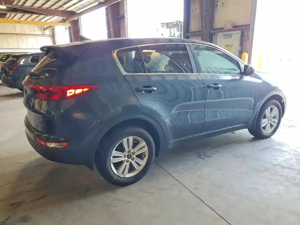 KNDPMCAC2J7419666 2018 KIA SPORTAGE-2