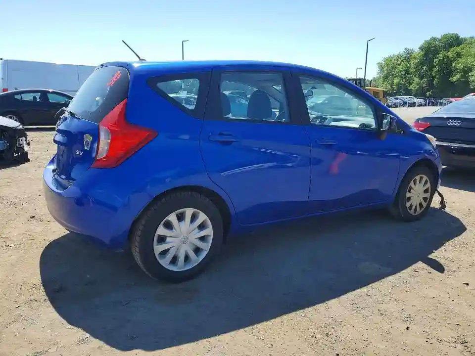 3N1CE2CP2FL373591 2015 NISSAN VERSA-2