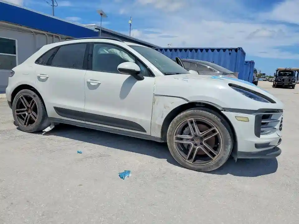 WP1AB2A56KLB33575 2019 PORSCHE MACAN-3