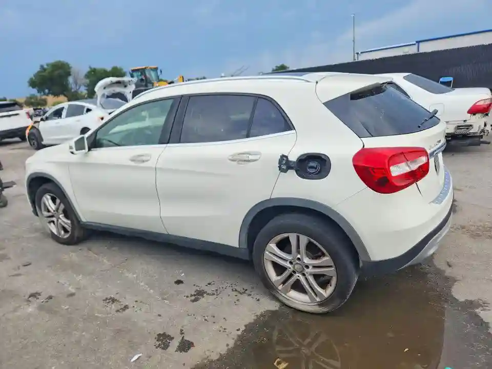 WDCTG4GB6GJ201701 2016 MERCEDES-BENZ GLA-CLASS-1