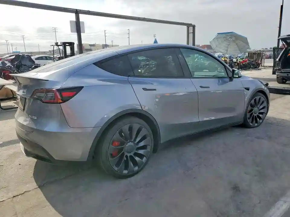 7SAYGDEF8RA306025 2024 TESLA MODEL Y-2
