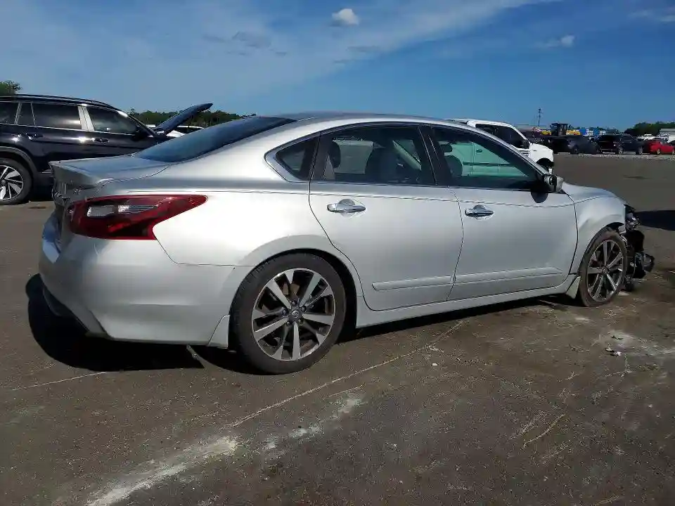 1N4AL3AP7HC115896 2017 NISSAN ALTIMA-2