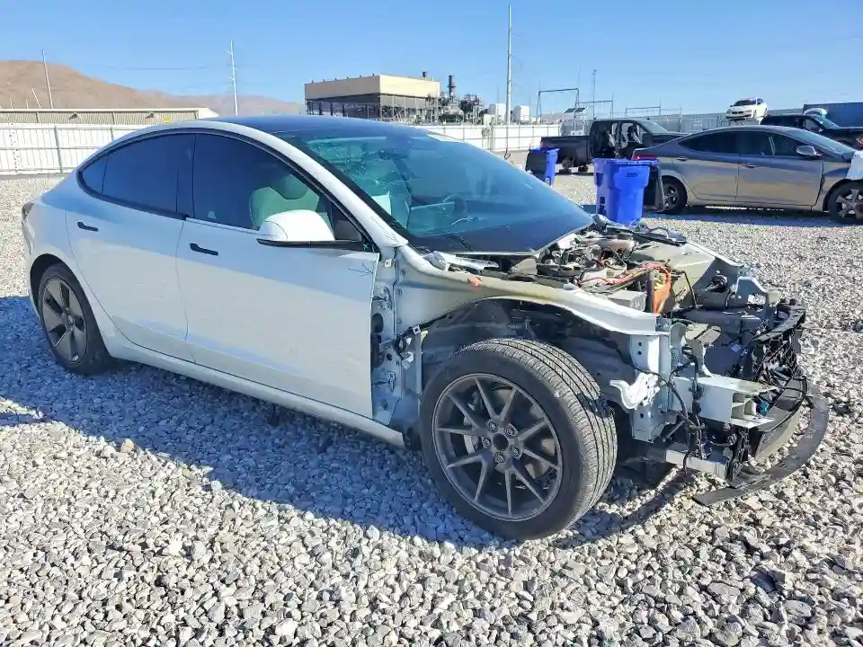 5YJ3E1EA7PF590070 2023 TESLA MODEL 3-3