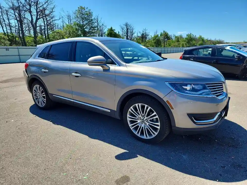 2LMTJ8LR9GBL78698 2016 LINCOLN MKX-3