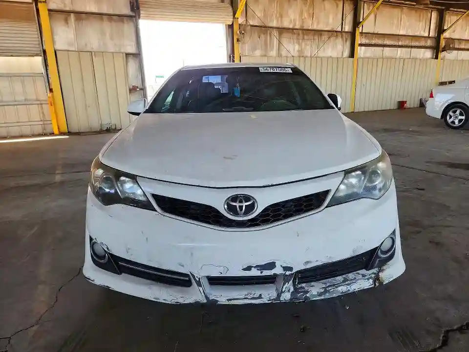 4T1BF1FK5EU329701 2014 TOYOTA CAMRY-4