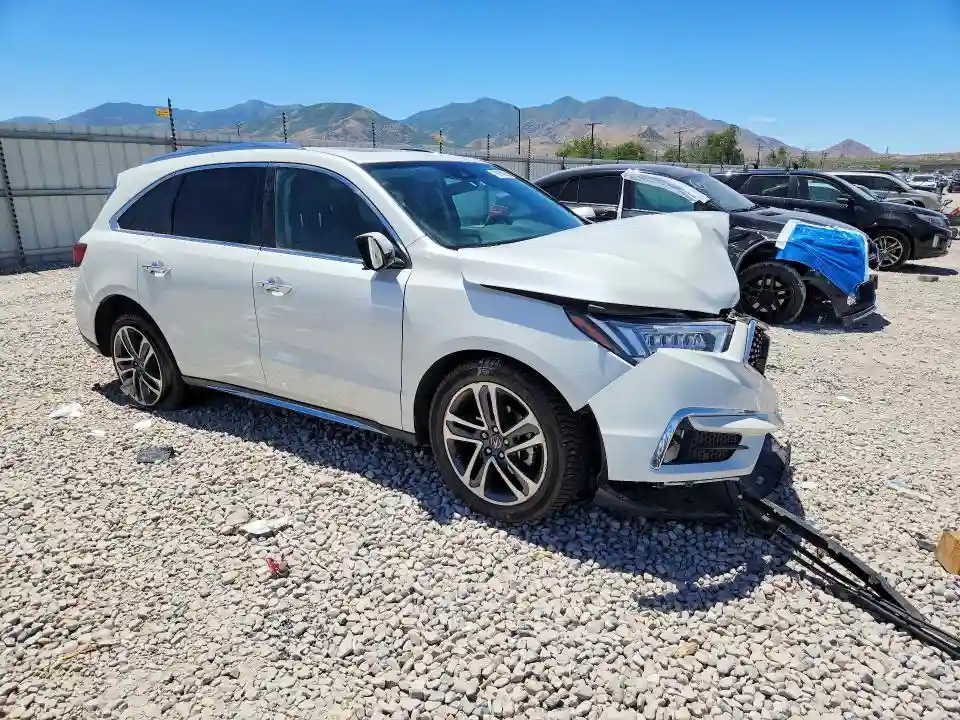 5J8YD4H98JL025215 2018 ACURA MDX-3