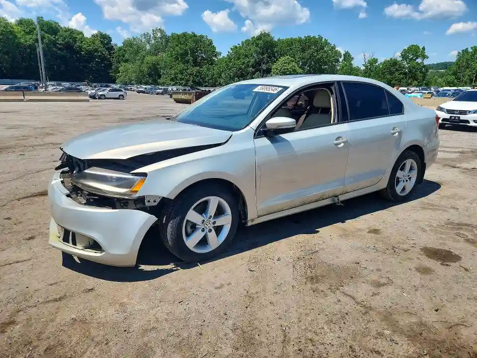 3VWLL7AJ0BM089456 2011 VOLKSWAGEN JETTA-0