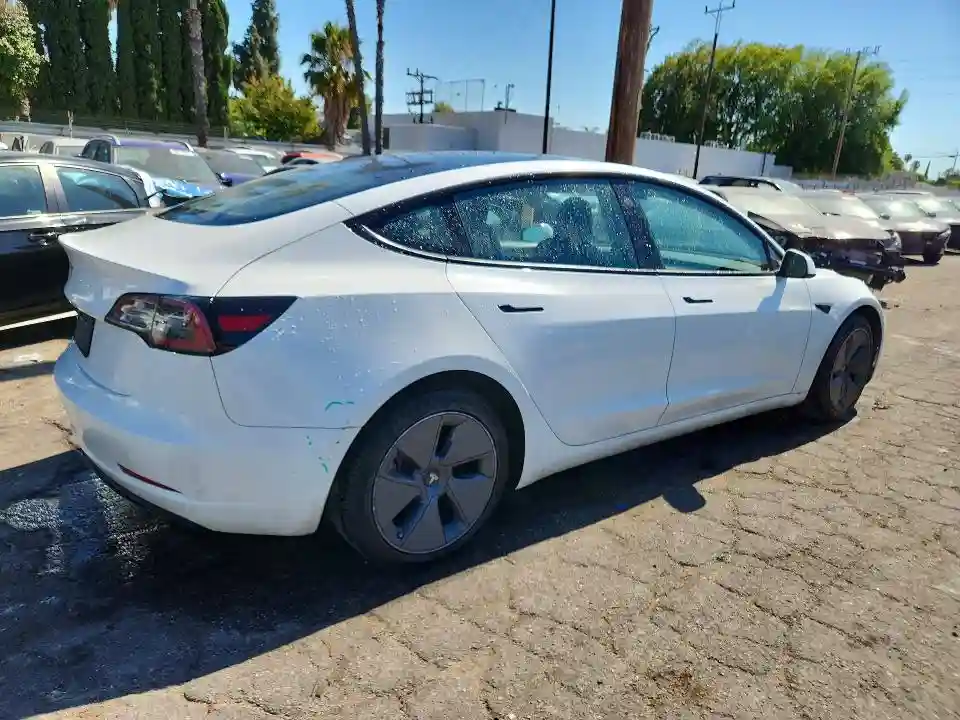 5YJ3E1EA2NF371286 2022 TESLA MODEL 3-2