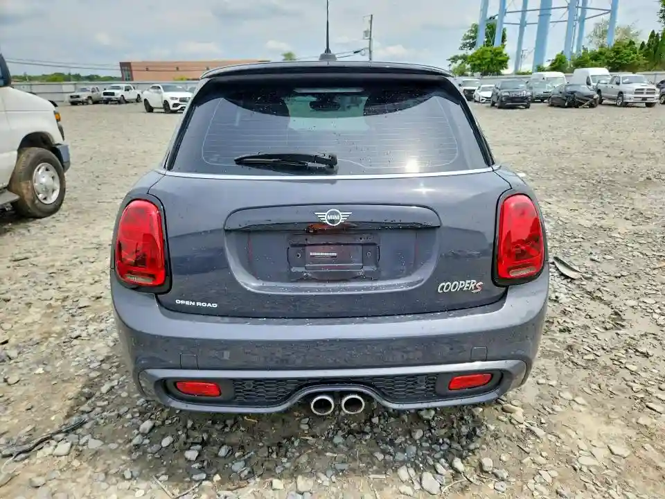 WMWXU9C07M2P48657 2021 MINI COOPER-5