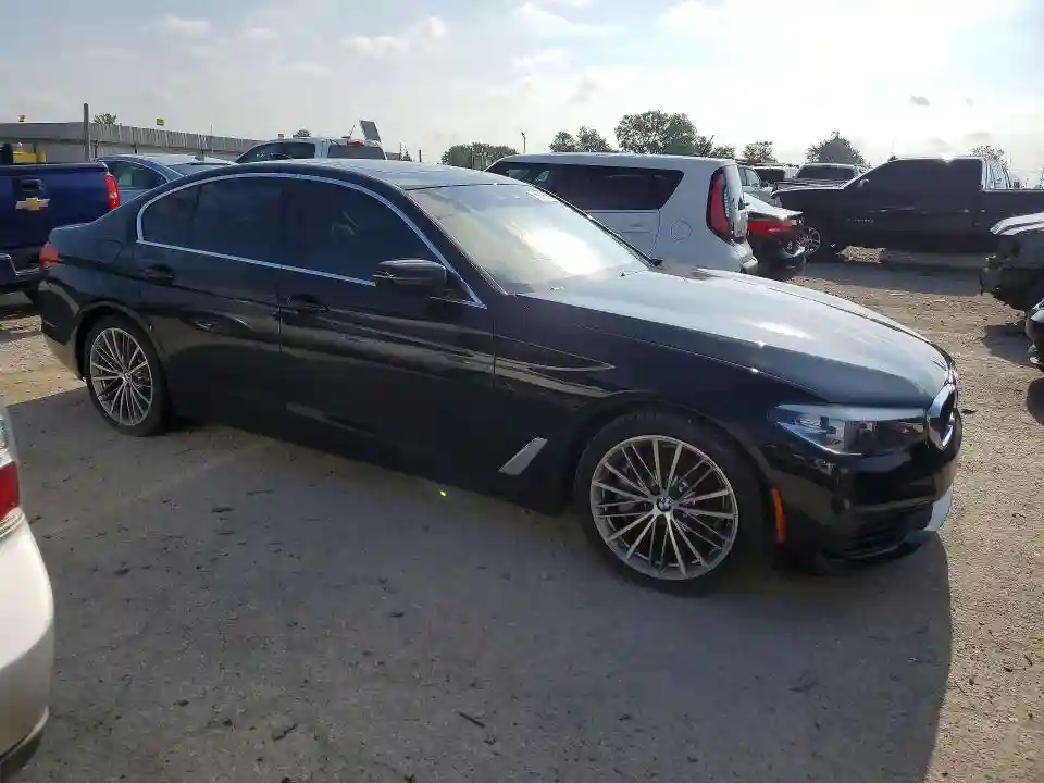 WBAJE5C52KWW16712 2019 BMW 5 SERIES-3