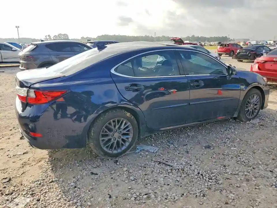 58ABK1GG6JU081662 2018 LEXUS ES-2