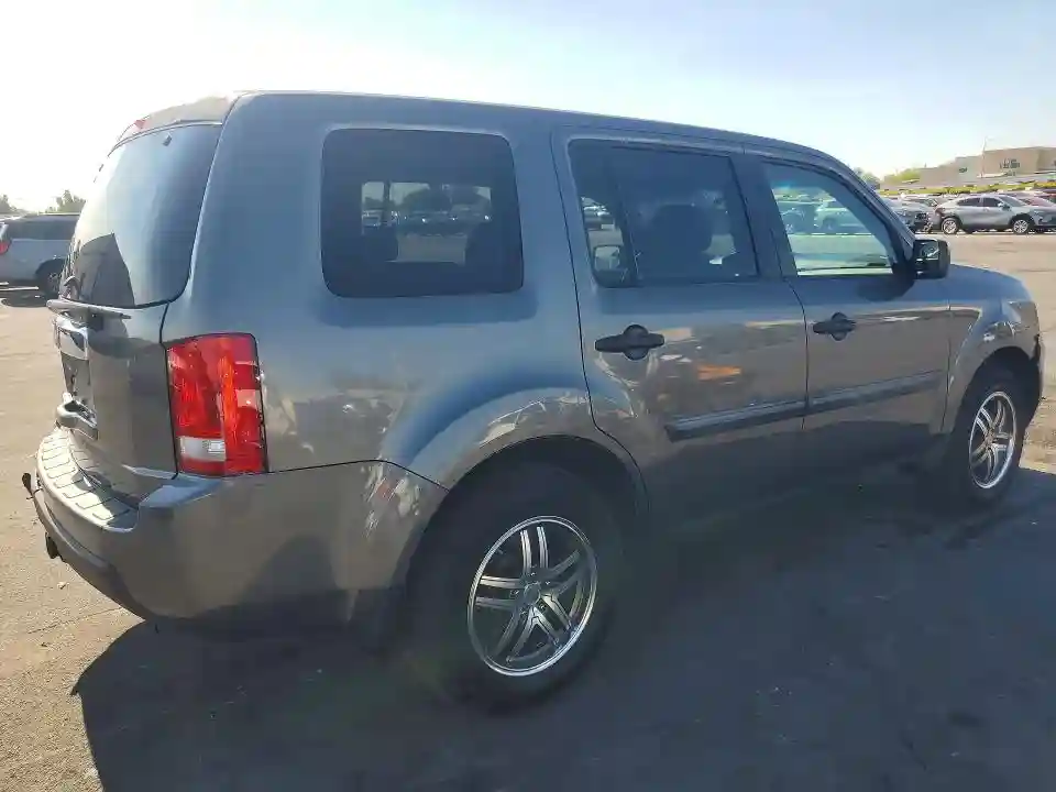 5FNYF3H23BB025651 2011 HONDA PILOT-2