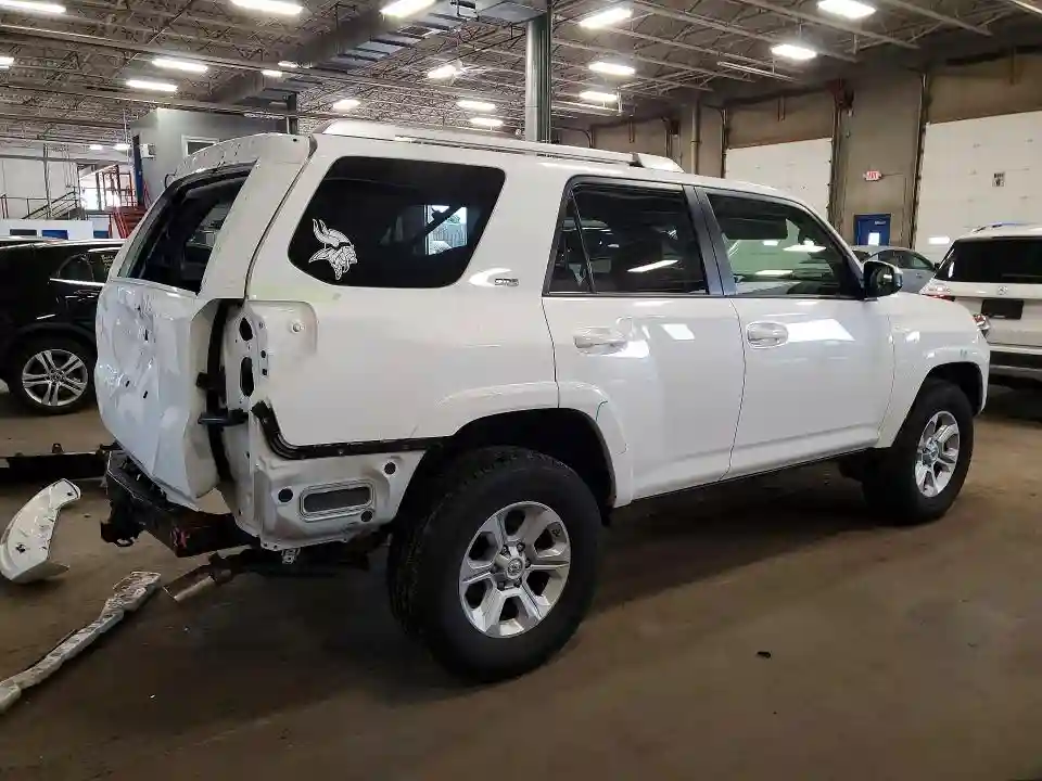 JTEBU5JR4J5595121 2018 TOYOTA 4RUNNER-2