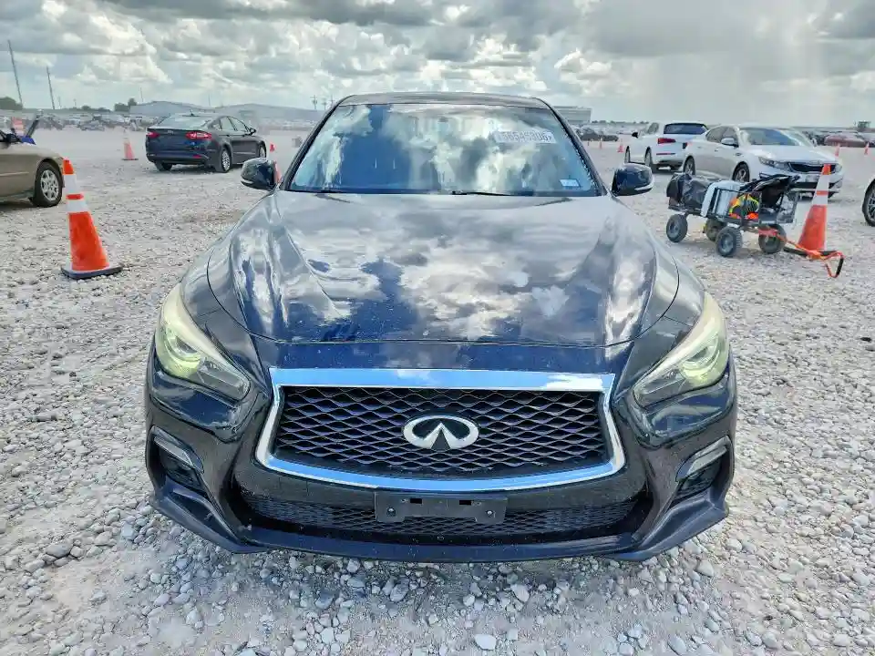 JN1EV7AP6JM363296 2018 INFINITI Q50-4