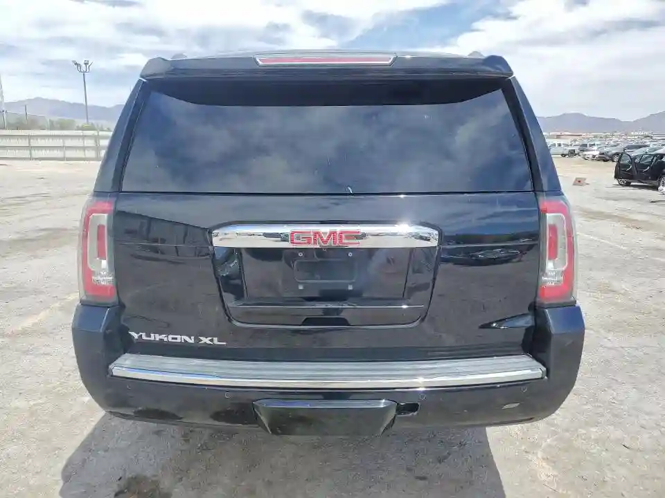 1GKS2HKJ7JR204285 2018 GMC YUKON-5