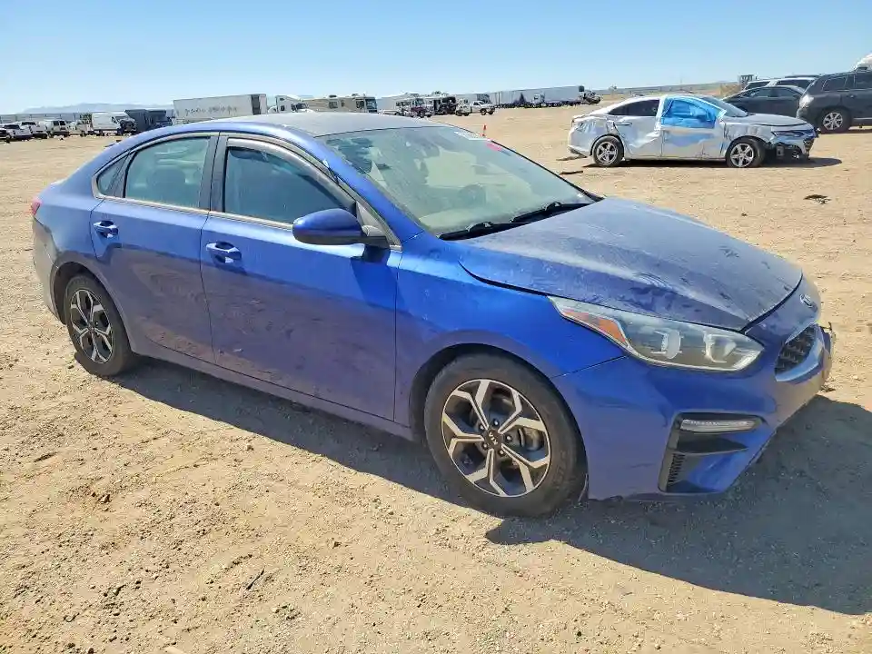 3KPF24AD4ME317080 2021 KIA FORTE-3