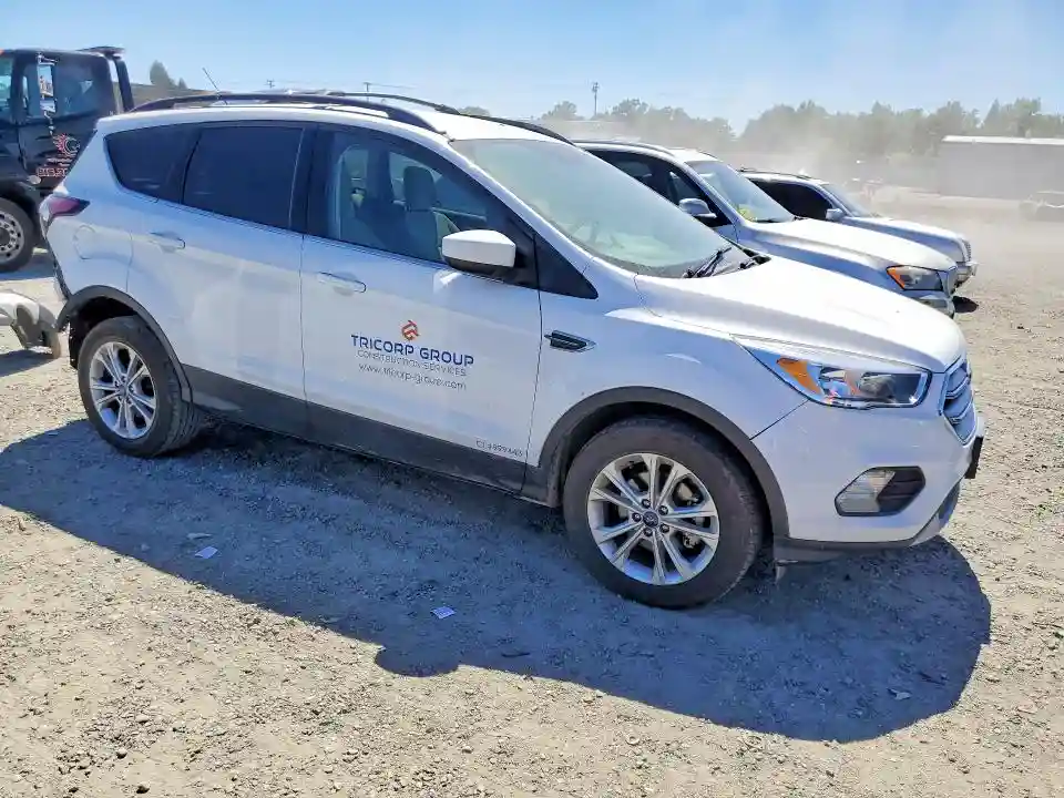 1FMCU0GD9JUD37802 2018 FORD ESCAPE-3