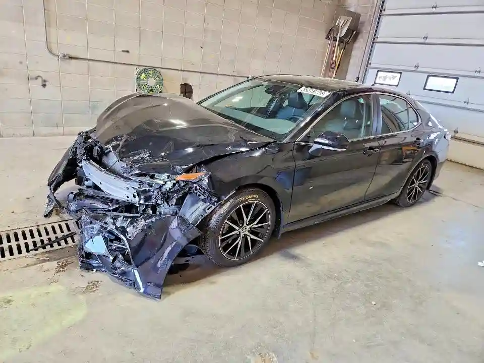 4T1T11AK1NU638740 2022 TOYOTA CAMRY-0