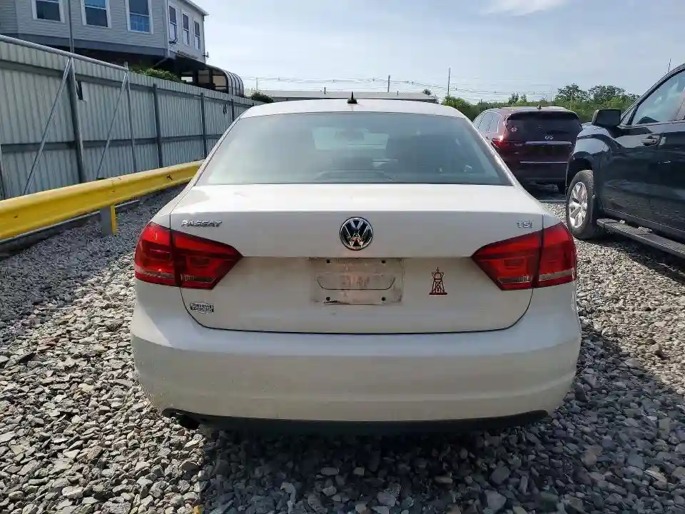 1VWAT7A3XFC075547 2015 VOLKSWAGEN PASSAT-5
