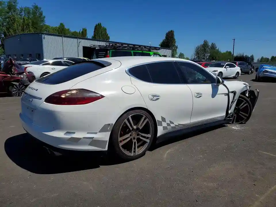 WP0AC2A7XBL091024 2011 PORSCHE PANAMERA-2