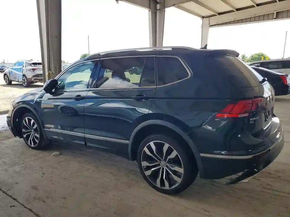 3VV5B7AX9JM186139 2018 VOLKSWAGEN TIGUAN-1