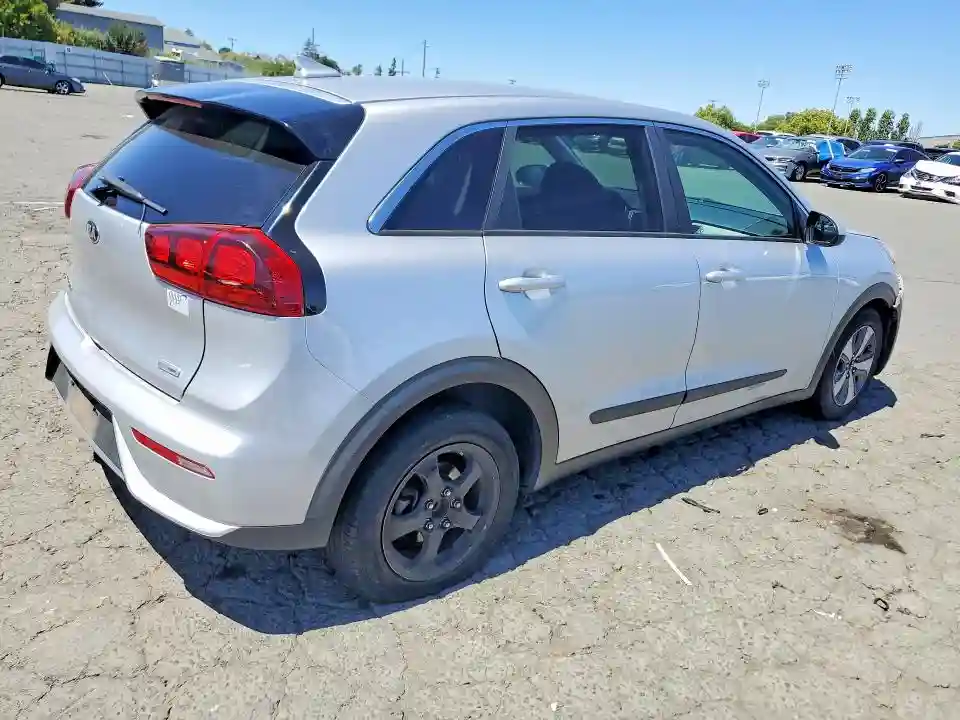 KNDCB3LC5H5036702 2017 KIA NIRO-2