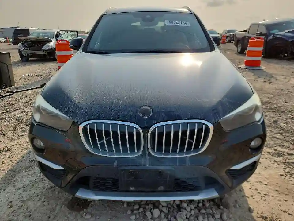 WBXHU7C58K3H45075 2019 BMW X1-4