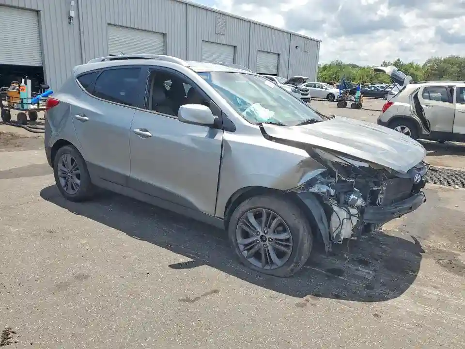 KM8JU3AG8FU063432 2015 HYUNDAI TUCSON SE-3
