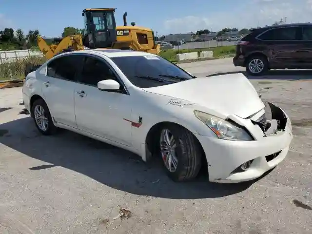 JN1CV6AP3FM501272 2015 INFINITI Q40-3