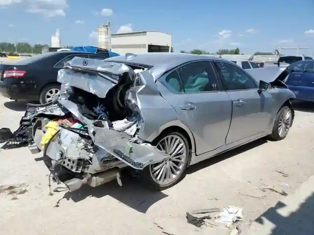 JTHD81F28P5050763 2023 LEXUS IS-2