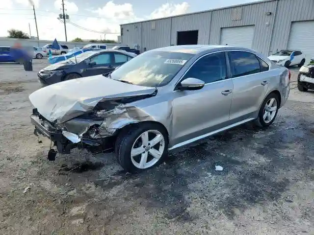 1VWBP7A35CC065657 2012 VOLKSWAGEN PASSAT-0
