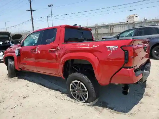 3TYLB5JN5ST070435 2025 TOYOTA TACOMA-1