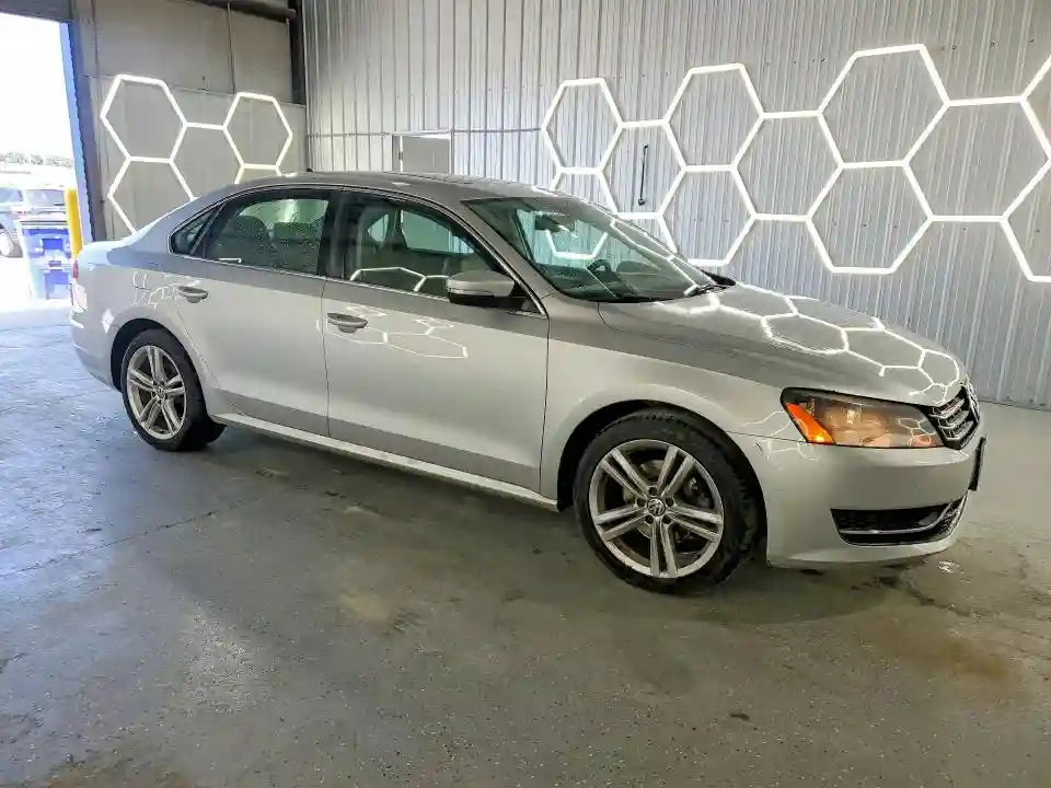 1VWBN7A34EC024462 2014 VOLKSWAGEN PASSAT-3