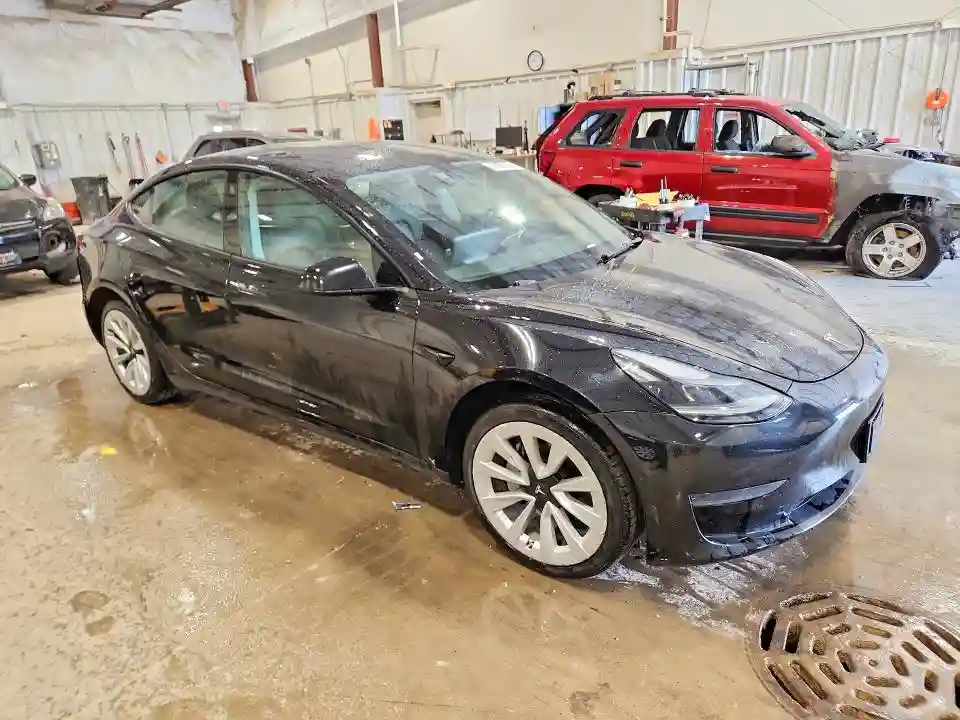 5YJ3E1EA3NF304034 2022 TESLA MODEL 3-3