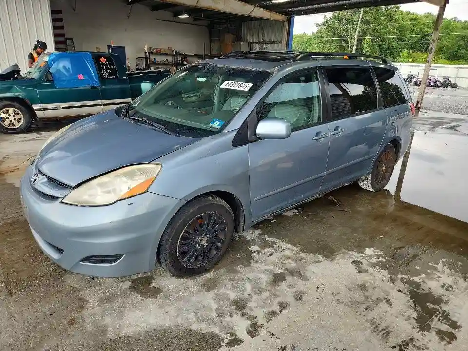 5TDDK4CC1AS028249 2010 TOYOTA SIENNA-0