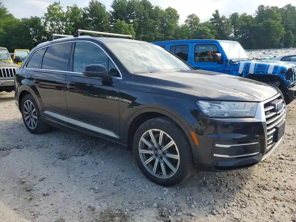 WA1LAAF7XJD000449 2018 AUDI Q7-3