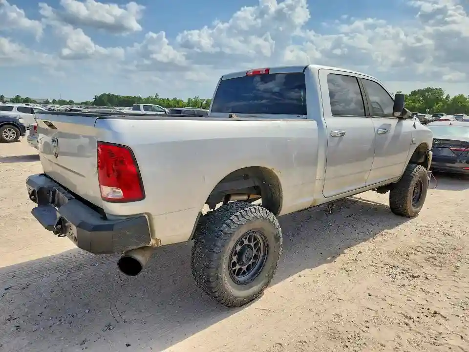 3C6UR5DL9DG512812 2013 RAM 2500-2