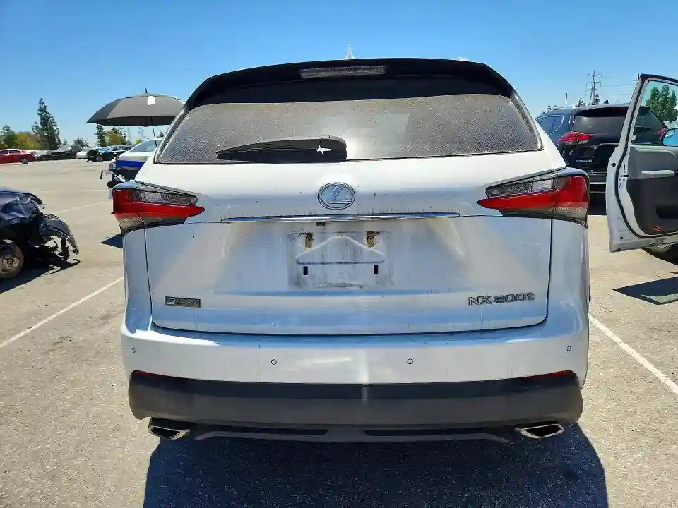 JTJYARBZ2F2002679 2015 LEXUS NX-5