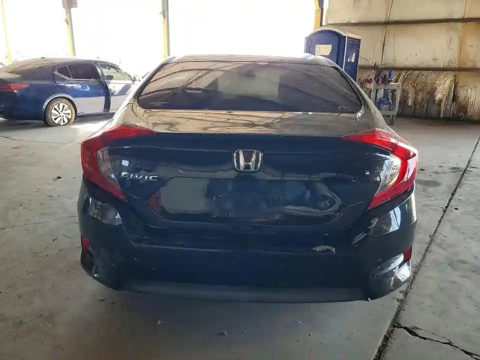 2HGFC2F59JH568729 2018 HONDA CIVIC-5