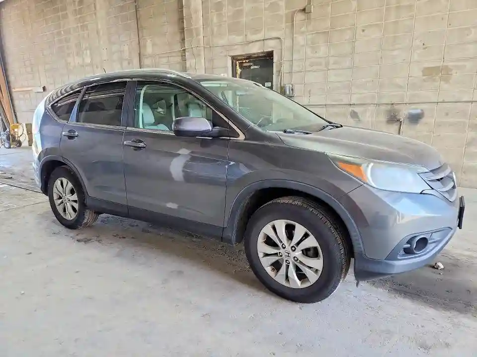 2HKRM4H79DH610928 2013 HONDA CRV-3