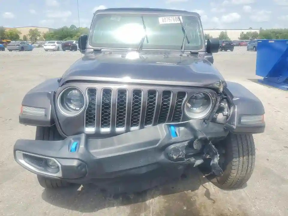 1C4JJXP61PW581133 2023 JEEP WRANGLER-4